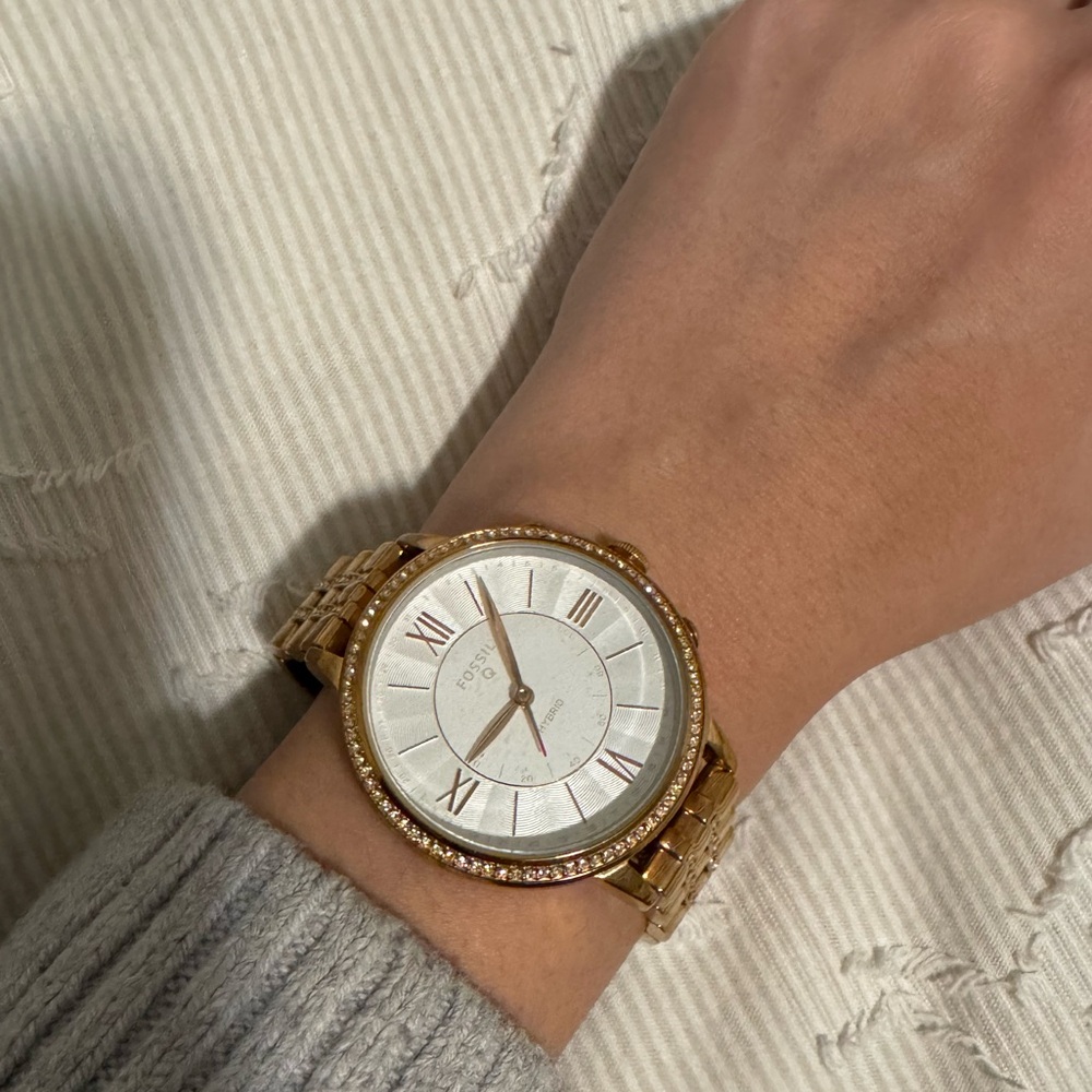 Fossil hybrid smartwatch